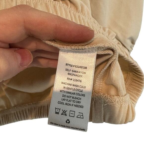 Evereve Cory Knit Ruffle Off the Shoulder‎ Top Cream Small - Picture 7 of 9